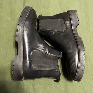 Men's Black Chelsea Boots